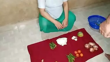 Bangla wife roleplays a vegetable vendor and fucks