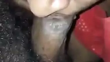 Man enjoys a lady’s desi chudai while shooting MMS