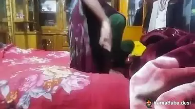 Desi fuck video of a Jija fucking his Sali’s pussy quickly