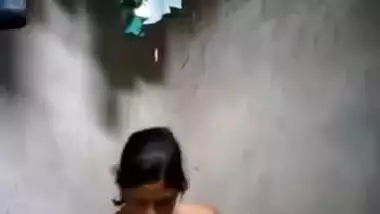 Village Girl Bathing Nude Mms Video