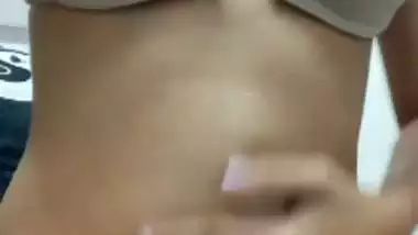 Indian girl showing asshole by spreading big ass