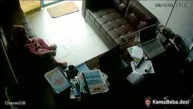 Muslim shop owner fucks his servant in Pakistani sex video