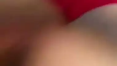 Desi Girl Shows her Boobs and Pussy